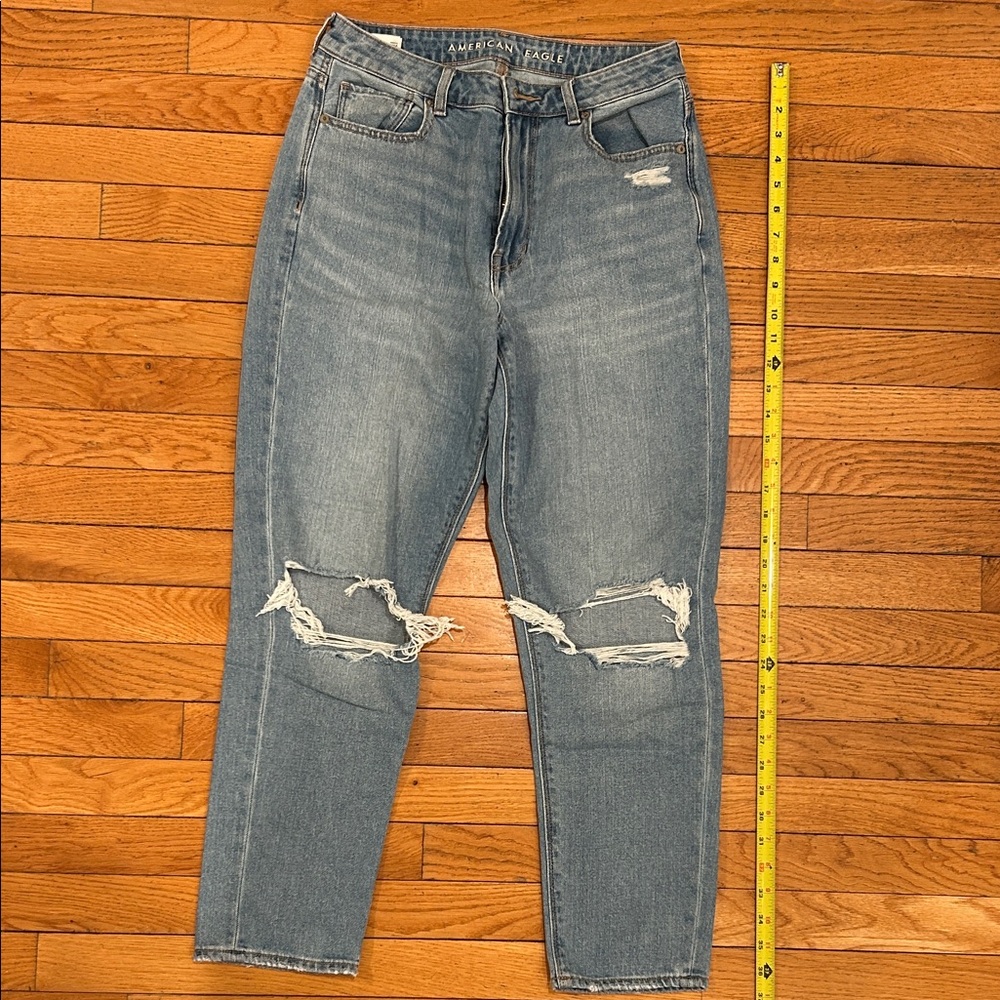 American Eagle Outfitters Classic Blue Denim Distressed Knees Size 6